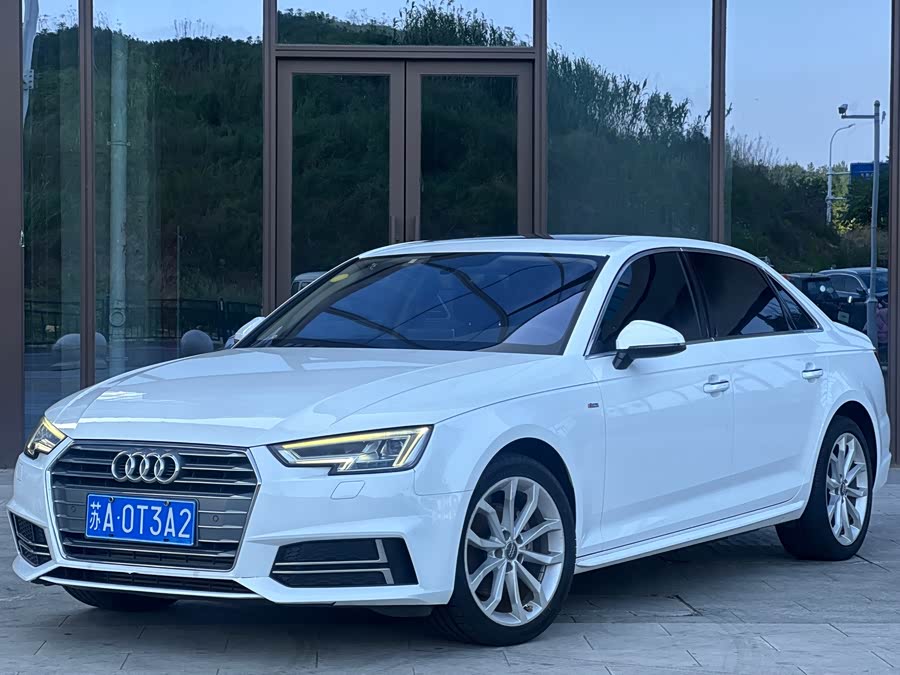 Audi A4L 2018