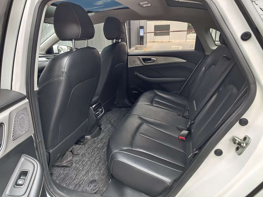 Roewe MAX 2022