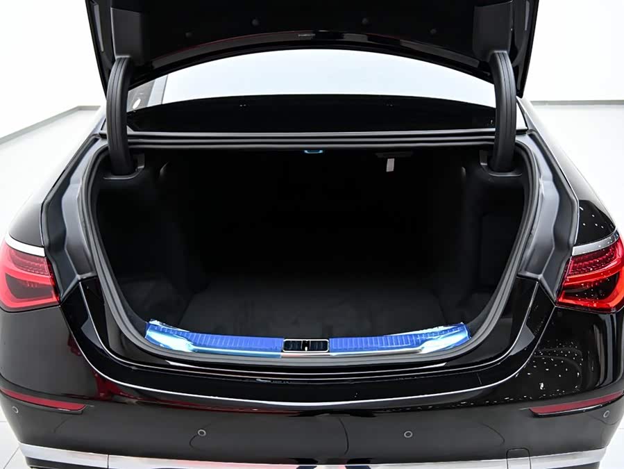 Mercedes-Benz Maybach S-Class 2025 — фото 33