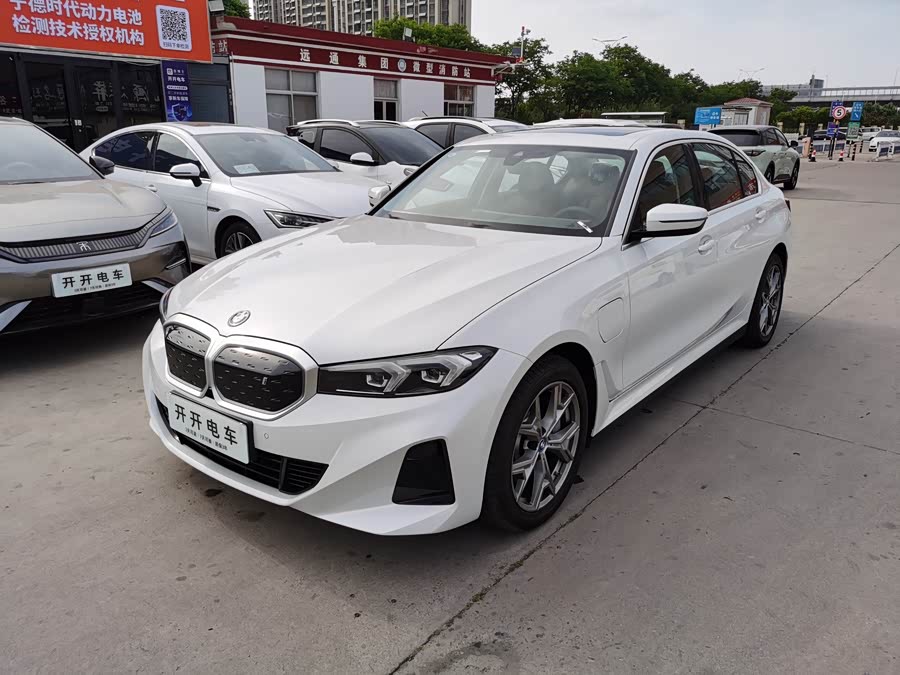 BMW i3 2024