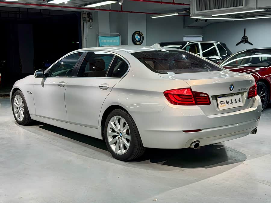 BMW 5 Series 2011