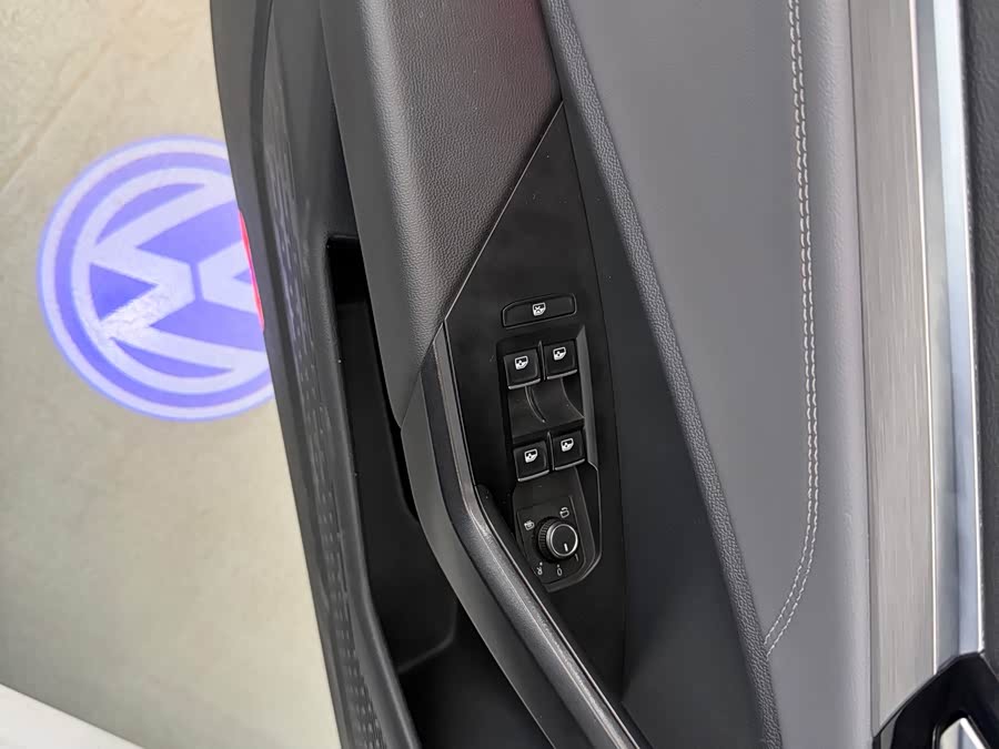 Volkswagen Sagitar 2020