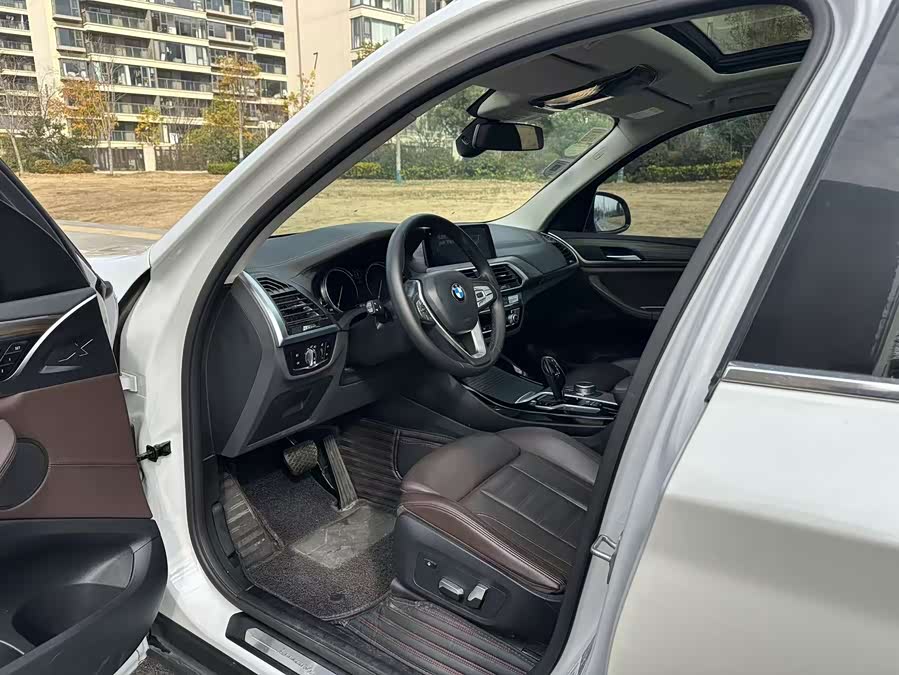 BMW X3 2018 — фото 12