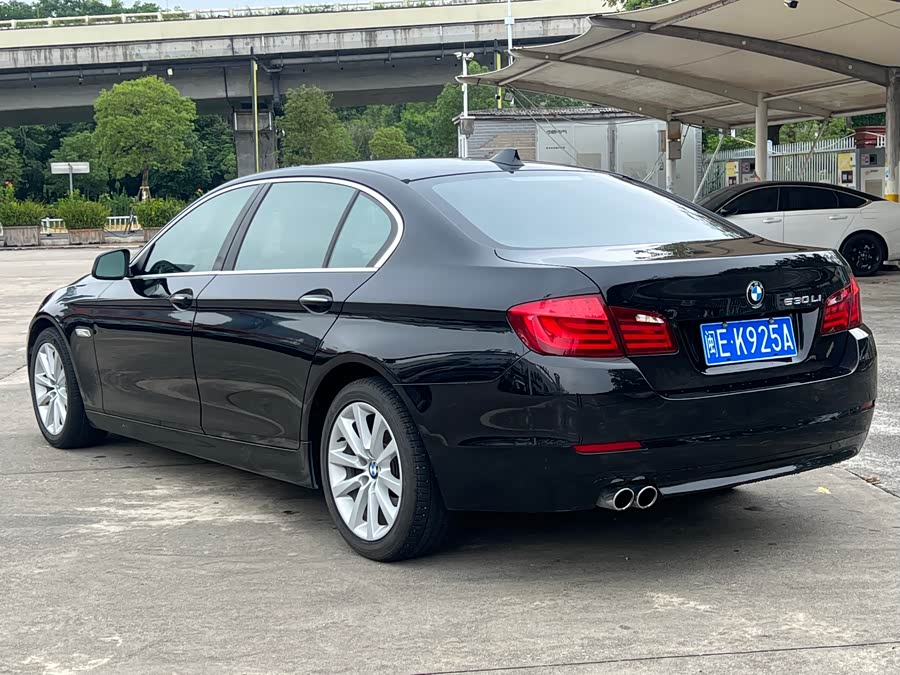 BMW 5 Series 2012