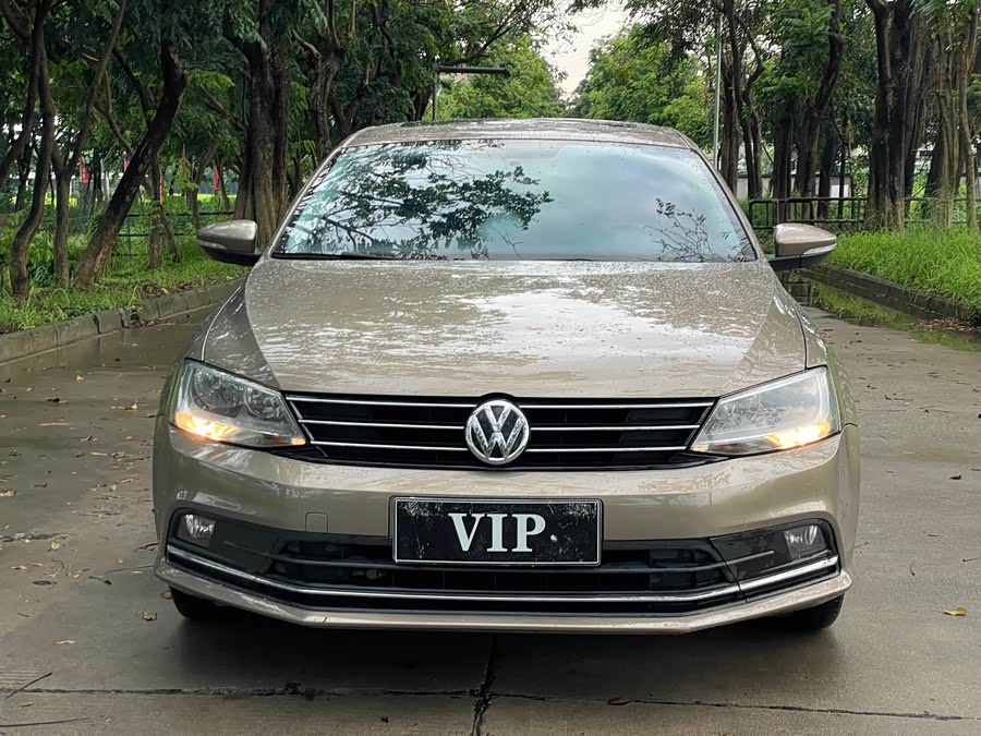 Volkswagen Sagitar 2017