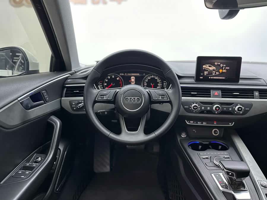 Audi A4L 2019