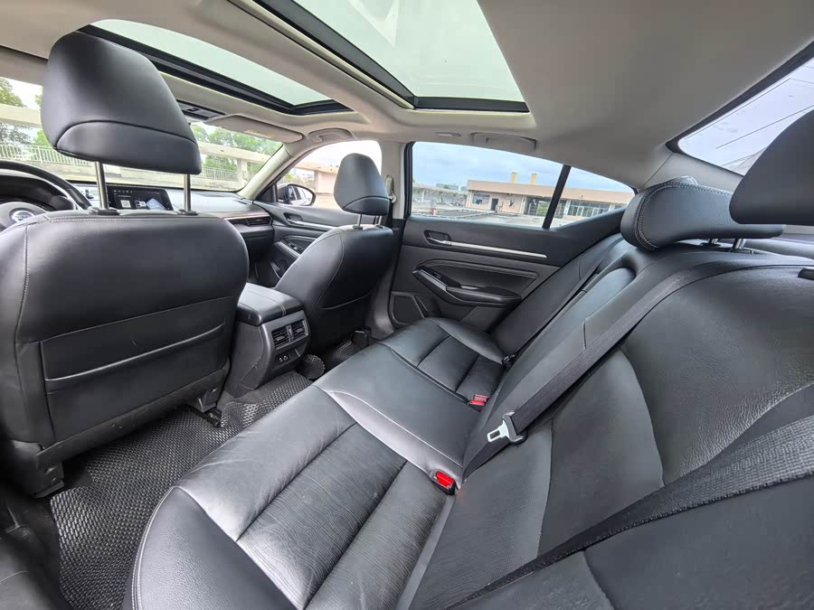 Nissan Teana 2021