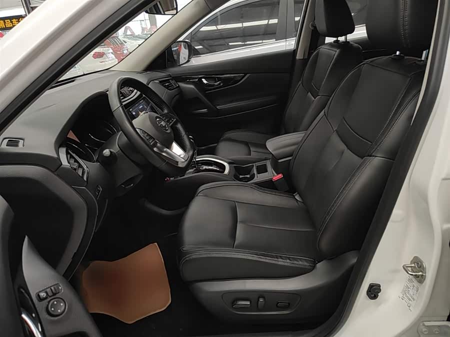 Nissan X-Trail 2020 — фото 15