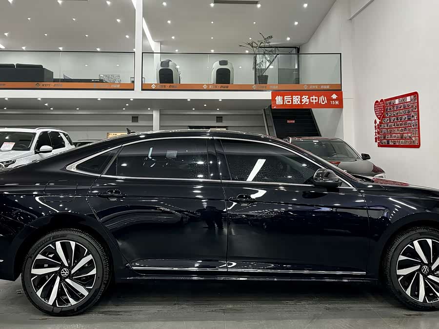 Volkswagen Passat 2023