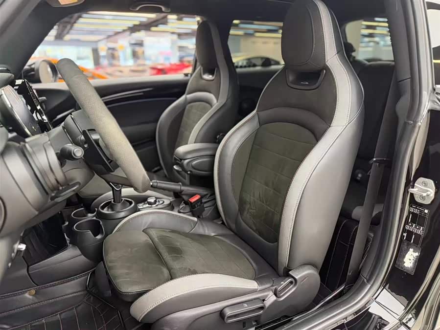 MINI MINI 2021