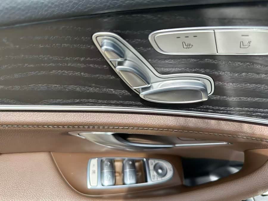 Mercedes-Benz E-Class 2022 — фото 8