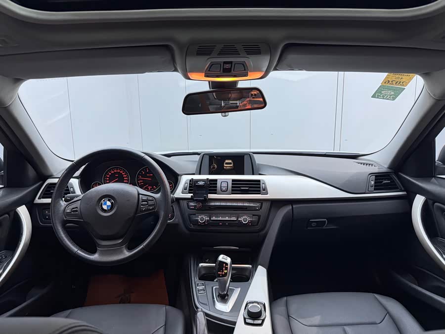 BMW 3 Series 2015 — фото 15
