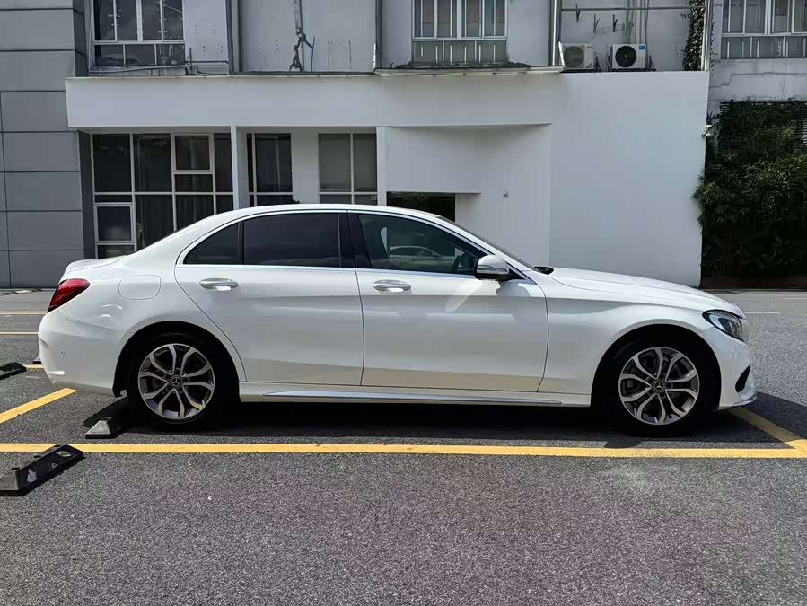 Mercedes-Benz C-Class 2018