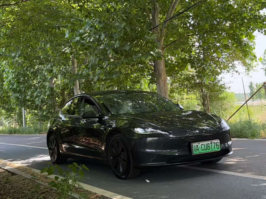 Tesla Model 3 2023
