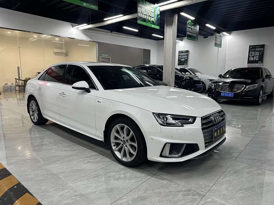 Audi A4L 2019