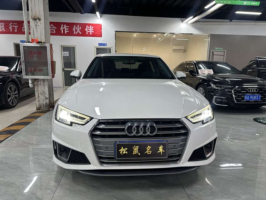 Audi A4L 2019