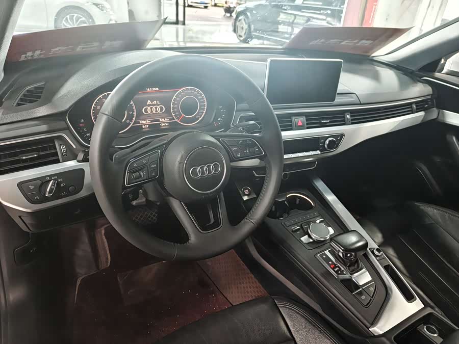 Audi A4L 2019 — фото 15