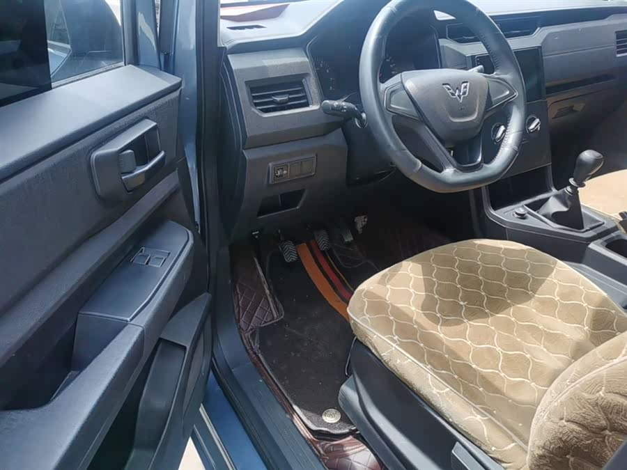 Wuling Hongguang PLUS 2020 — фото 16