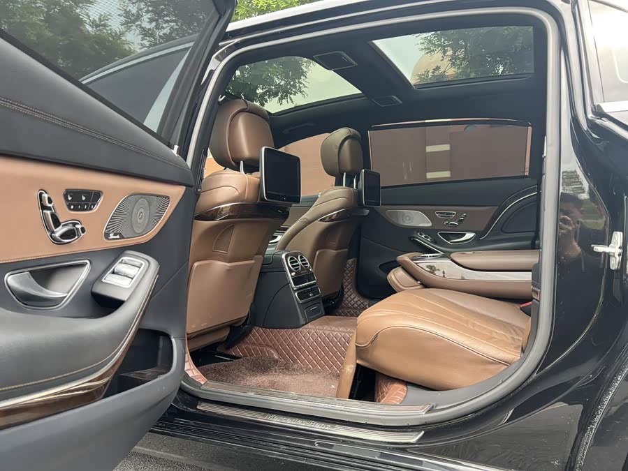Mercedes-Benz Maybach S-Class 2015