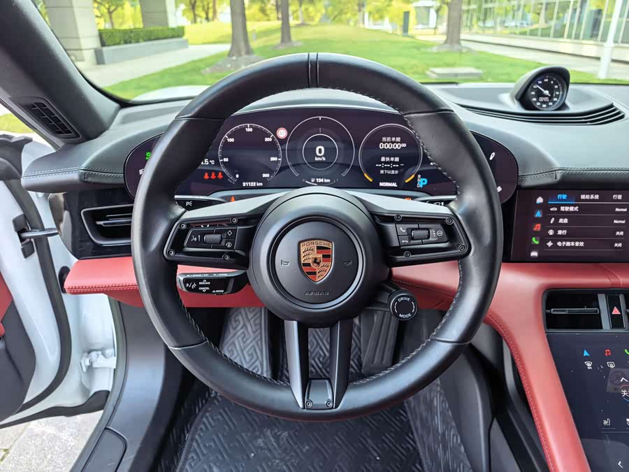 Porsche Taycan 2022 — фото 11