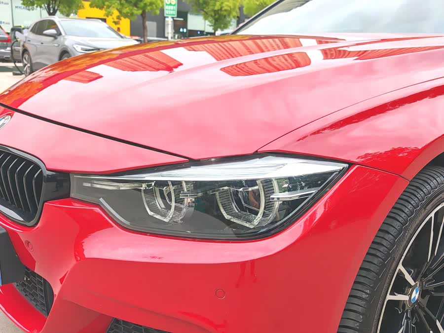 BMW 3 Series 2018 — фото 12