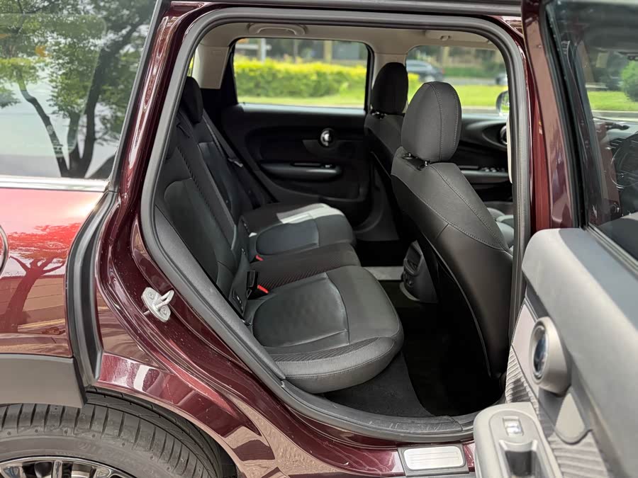 MINI Clubman 2016 — фото 10