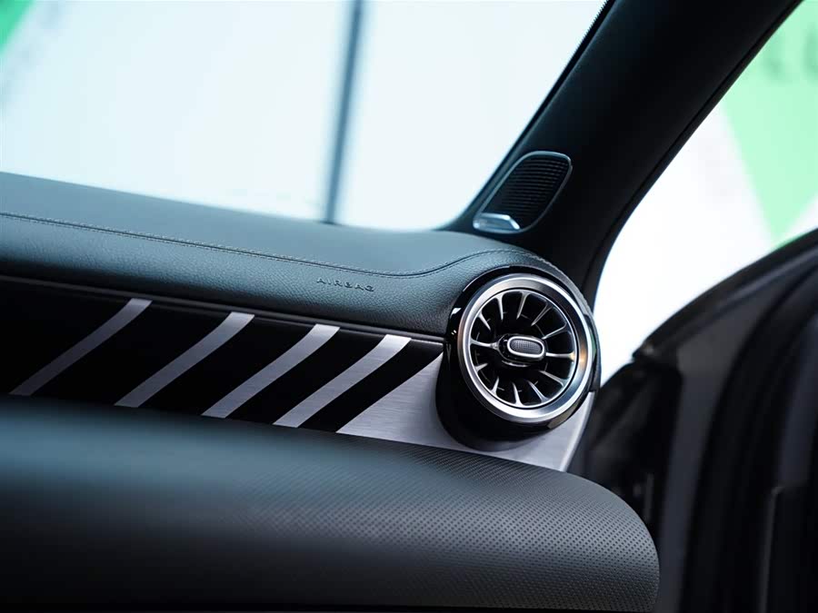 Mercedes-Benz A-Class AMG 2021 — фото 54