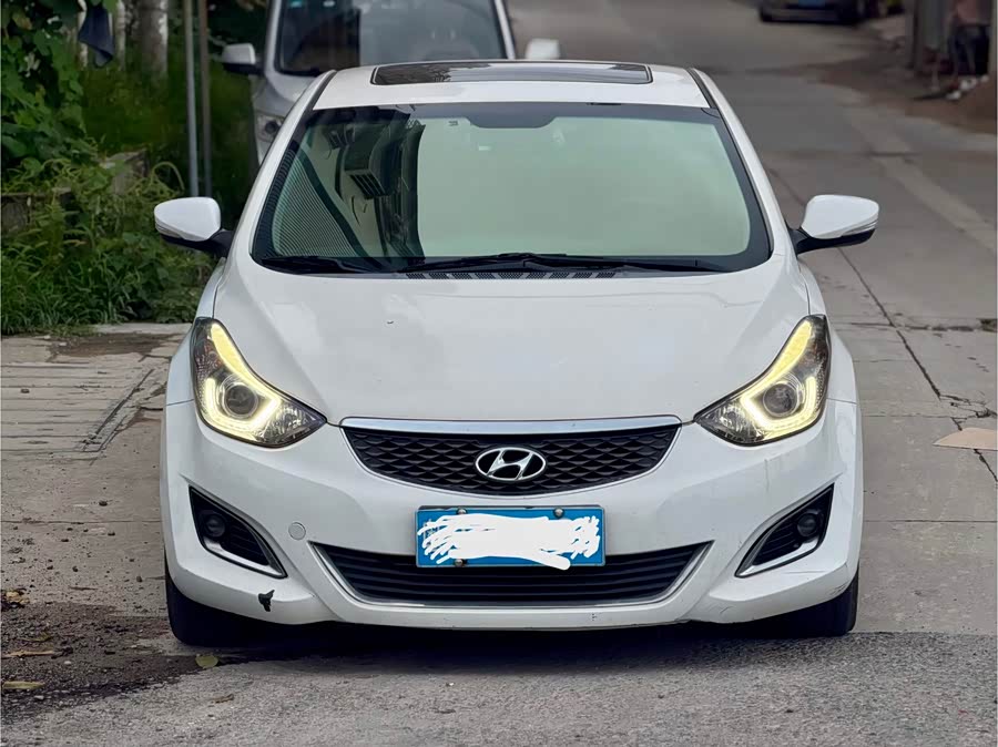 Hyundai Elantra 2016