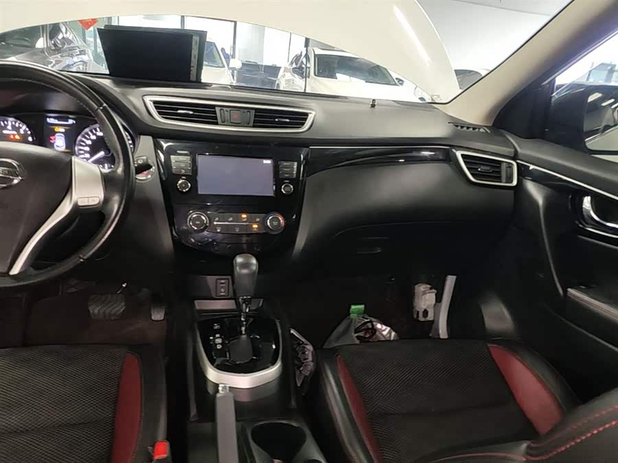 Nissan Qashqai 2017 — фото 13