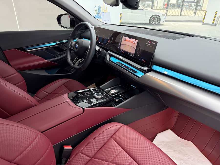 BMW 5 Series 2025