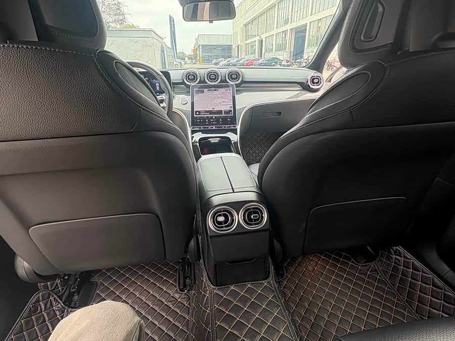 Mercedes-Benz C-Class 2022 — фото 16