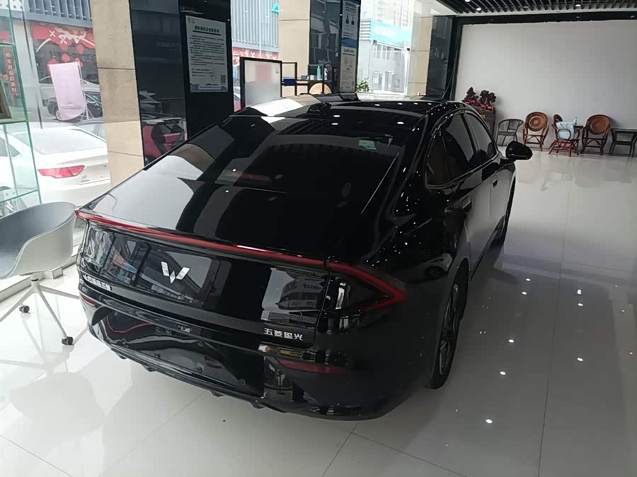 Wuling Starlight 2025