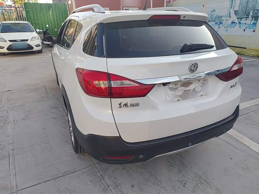 Dongfeng Fengshen AX3 2016