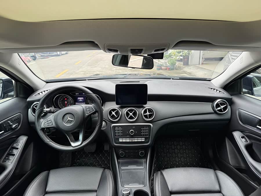 Mercedes-Benz GLA 2018 — фото 12