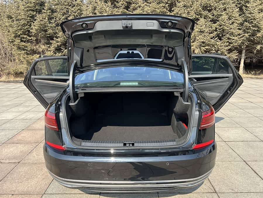 Volkswagen Passat 2022