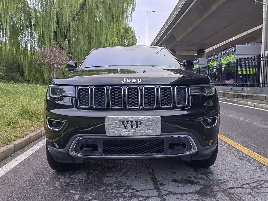 Jeep Grand Cherokee 2017