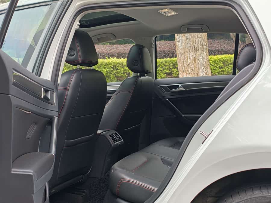 Volkswagen Golf 2015