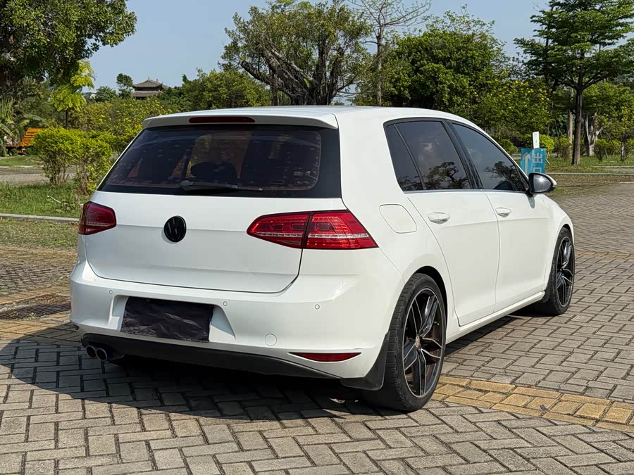 Volkswagen Golf 2014