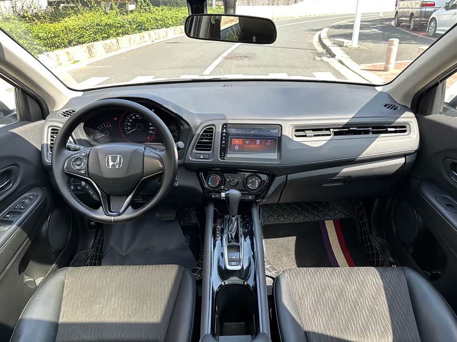 Honda Vezel 2020 — фото 9