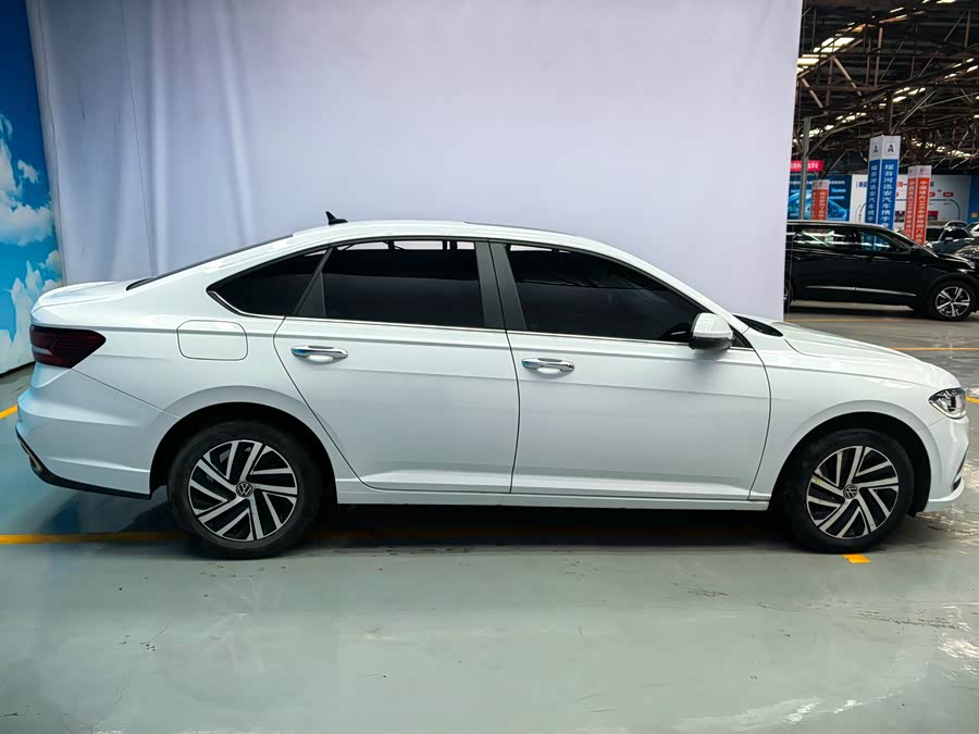 Volkswagen Lavida 2022