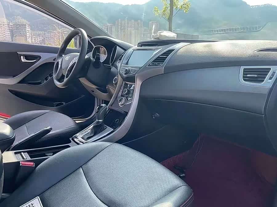 Hyundai Elantra 2016