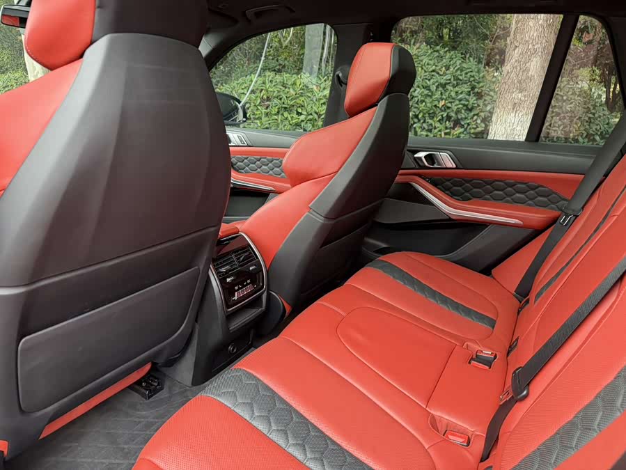 BMW X5 M 2020 — фото 10