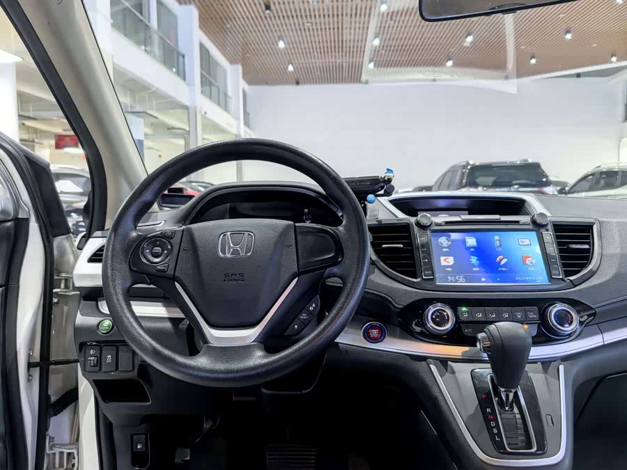 Honda CR-V 2015 — фото 17