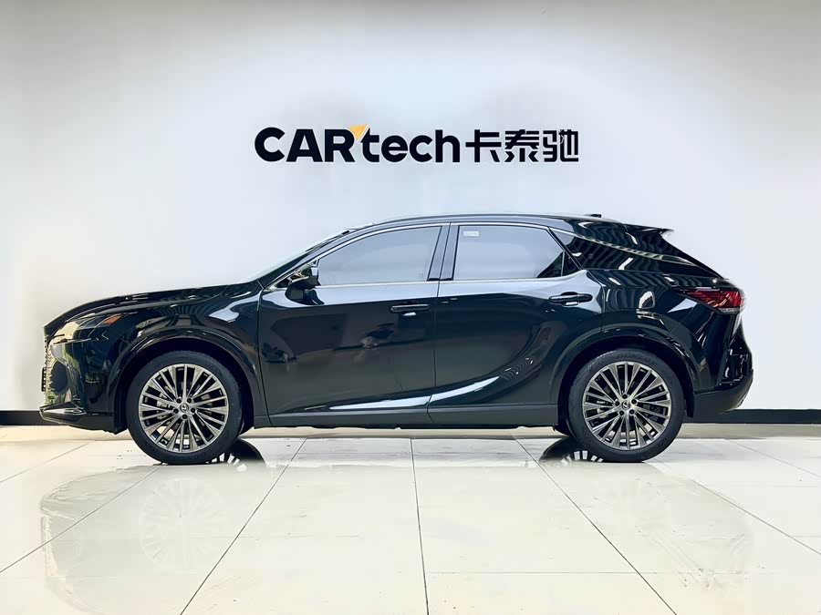 Lexus RX 2025