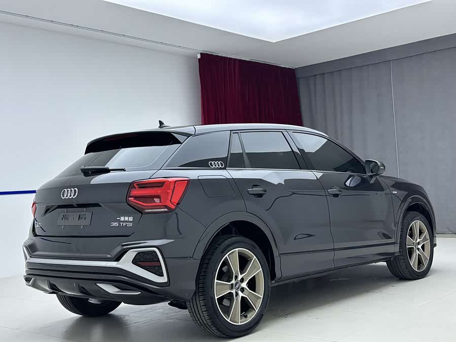 Audi Q2L 2022