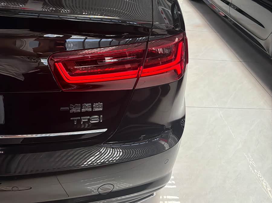 Audi A6L 2018 — фото 16