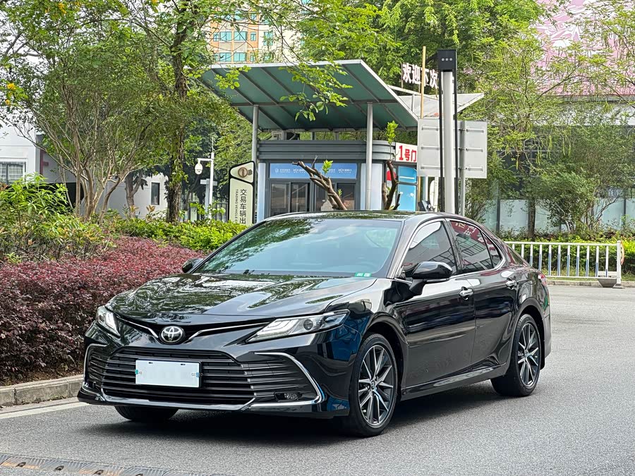 Toyota Camry 2021