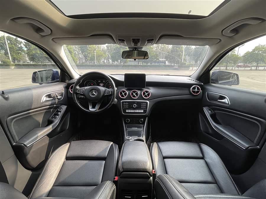 Mercedes-Benz GLA 2018 — фото 24