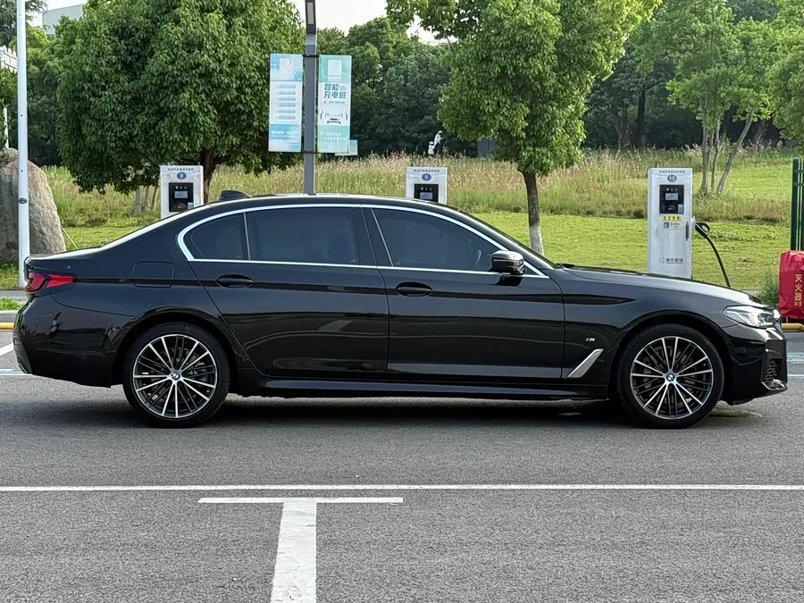 BMW 5 Series 2023
