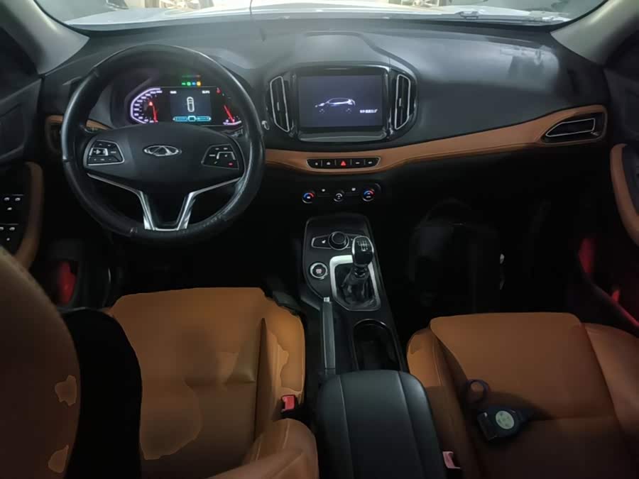 Chery Tiggo 7 2016 — фото 10